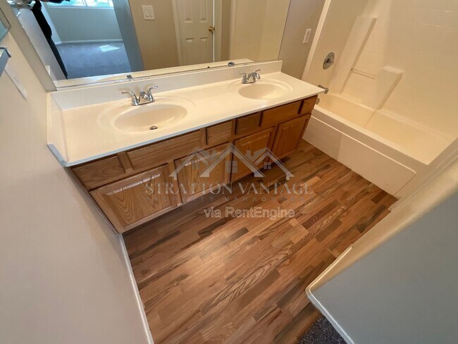 Building Photo - 5313 W Pecan Rd