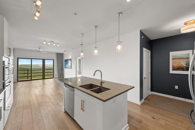 Building Photo - 3600 S Lamar Blvd