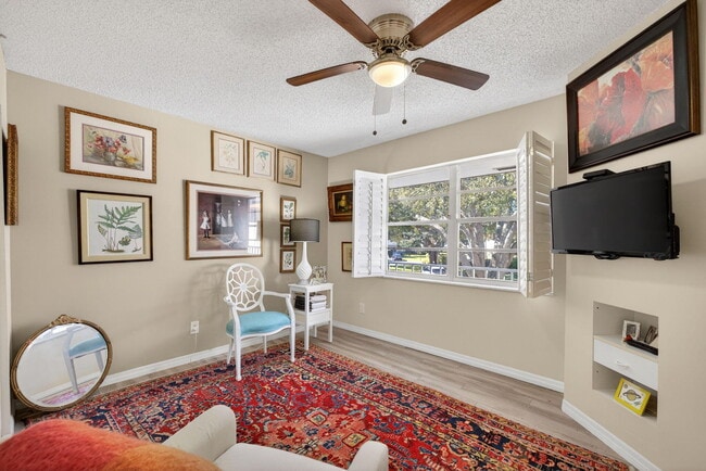 Building Photo - 1225 NW 21st St