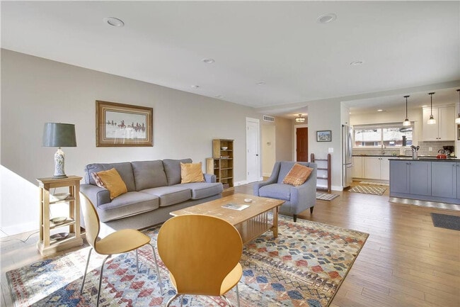 Building Photo - 808 Buckeye St