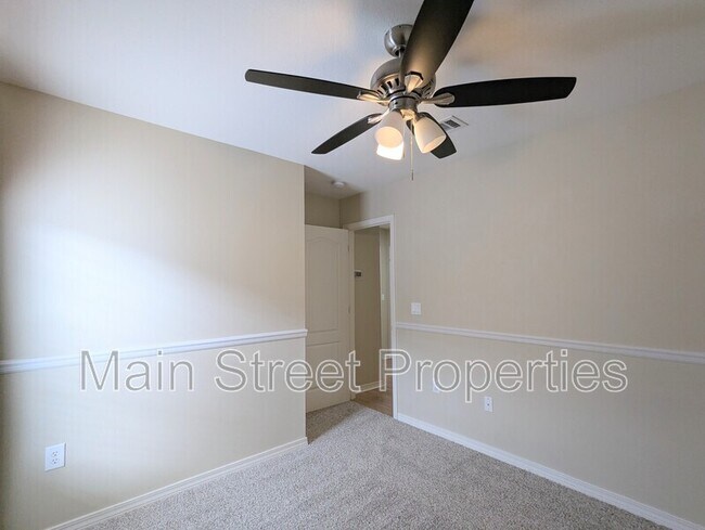 Building Photo - 5760 Jade Moon Cir