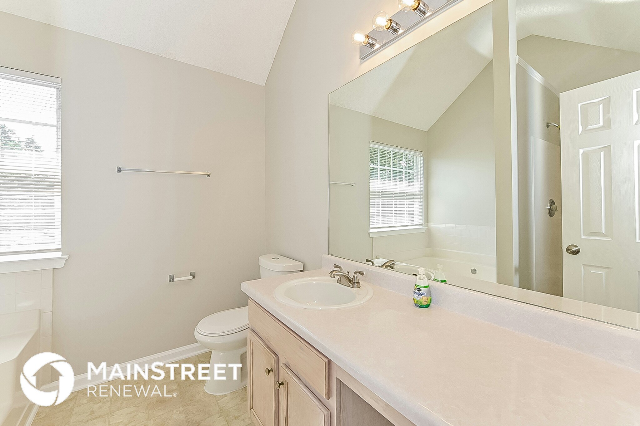 Building Photo - 4618 Idlewood Park