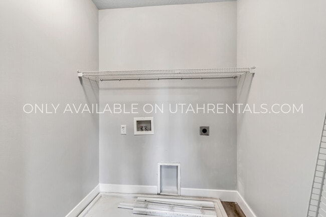 Building Photo - 3053 Sage Loop