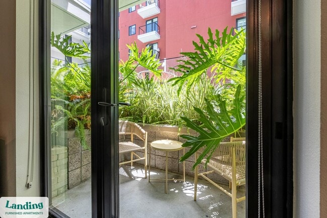 Building Photo - 372 Fourth Ave