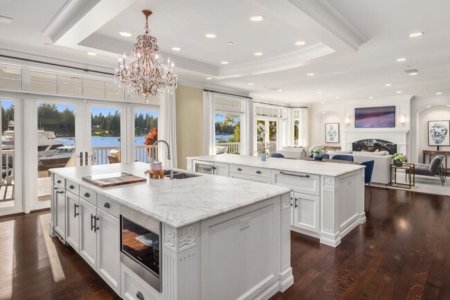Building Photo - 5bd/5.5ba Yarrow Point Home