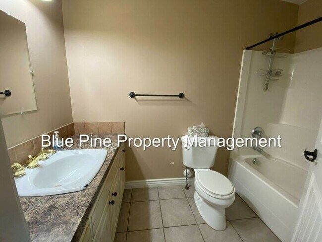 Building Photo - 3818 196 N
