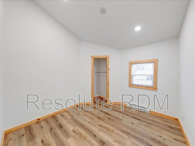 Building Photo - 1252 S Waugh St