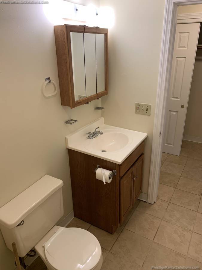 Building Photo - 15 Blossom St