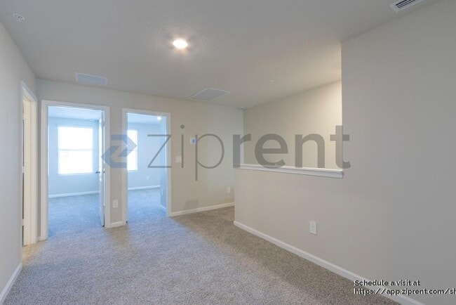 Building Photo - 458 Salisbury Cir