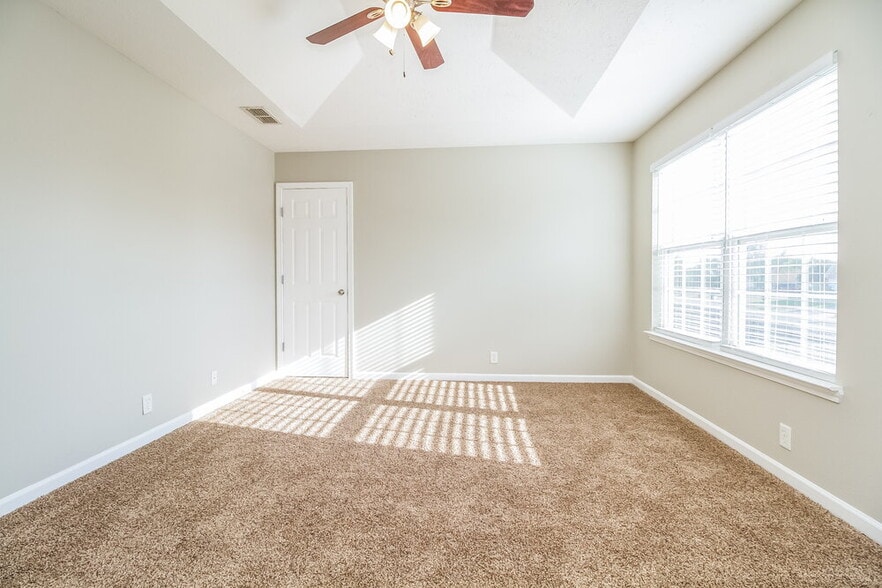 Building Photo - 360 Davids Way