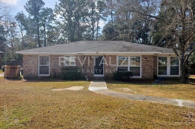 Primary Photo - Beautiful 4 Bed 2 Bath Home in Daphne!!