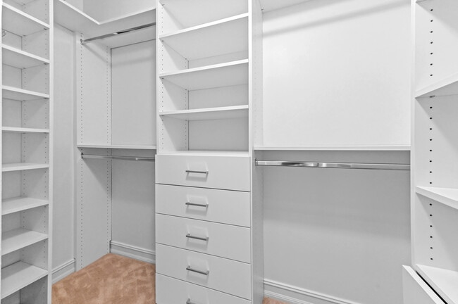 Building Photo - 3606 S Ocean Blvd