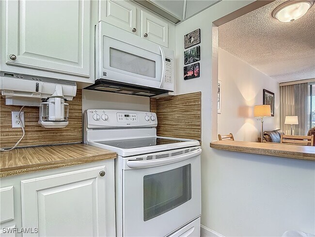 Building Photo - 175 Turtle Lake Ct