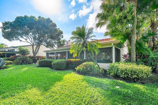 Building Photo - 18 Bristol Ln