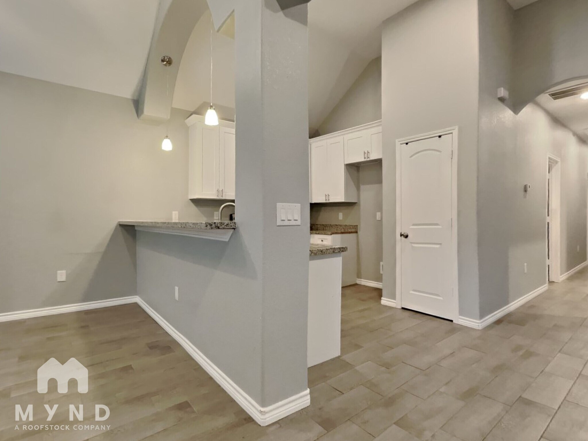 Building Photo - 16649 E Hammon