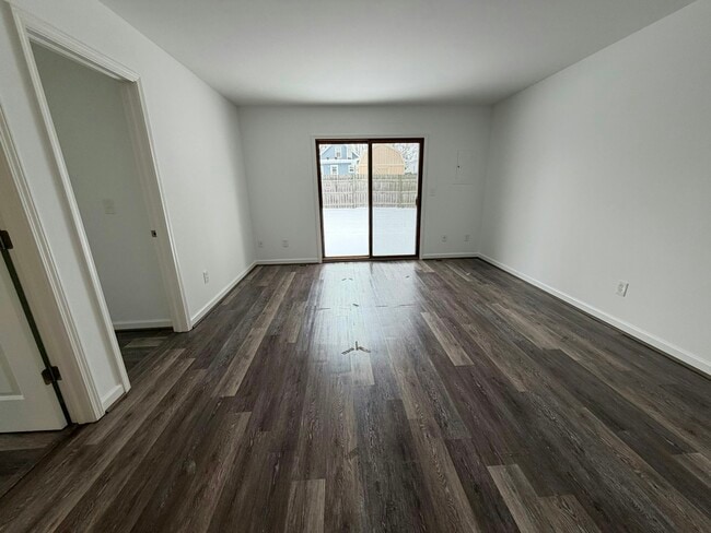 Building Photo - 801 S 15th St