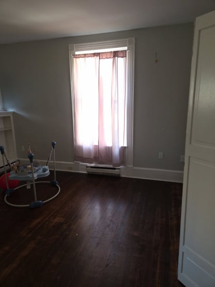 Primary Photo - 151 Hillside Ave