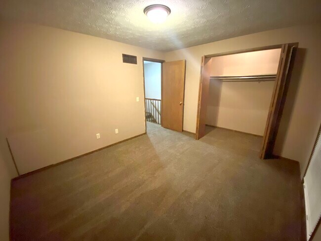 Building Photo - 2776 Kipling Ave NW