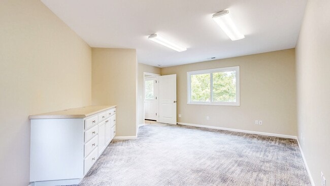 Building Photo - 7705 Starr Rd