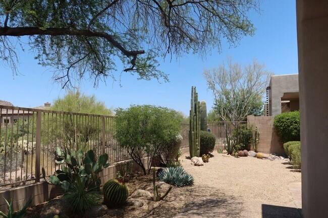 Building Photo - 6708 E Soaring Eagle Way