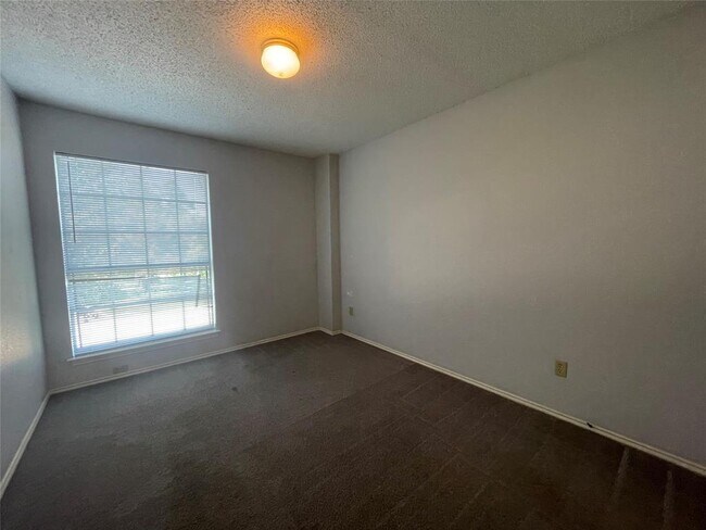 Building Photo - 14009 Maricella Ln