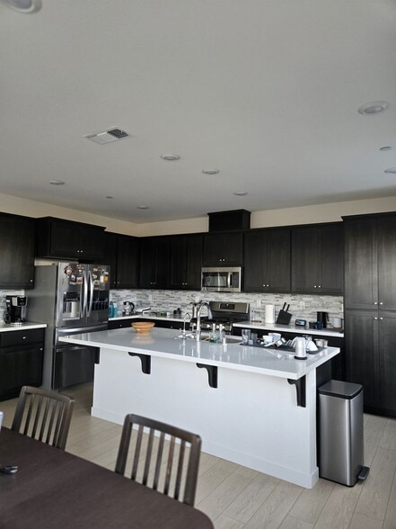 Building Photo - 2413 Village Square Blvd