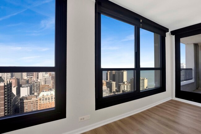 Building Photo - 1030 N State St