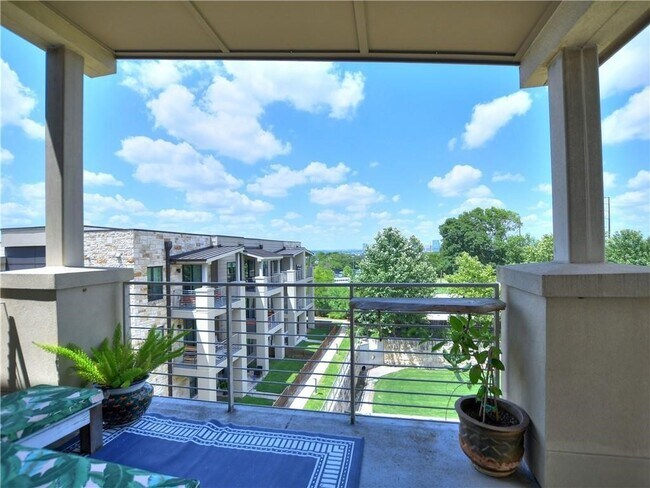 Building Photo - 2725 Dulce Ln