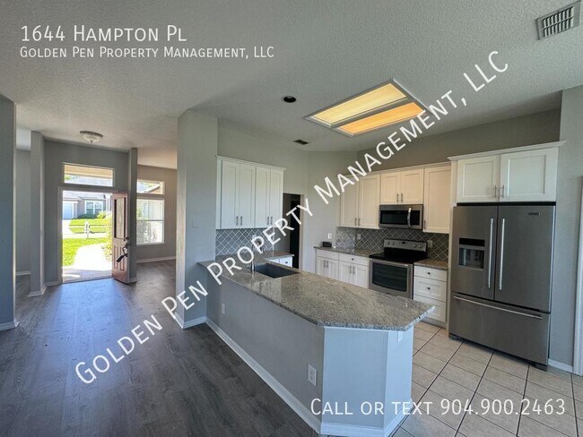 Building Photo - 1644 Hampton Pl