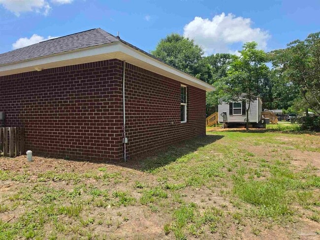 Building Photo - 8510 Pond Ave