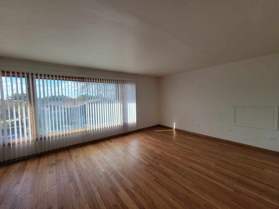 Building Photo - 9225 S Cregier Ave