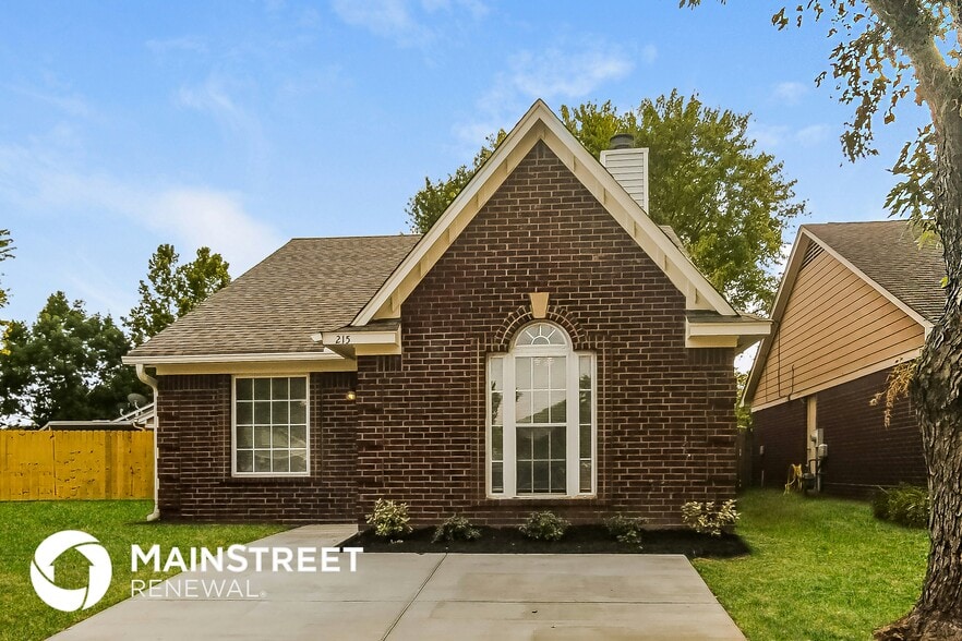 Building Photo - 215 Guthrie Dr