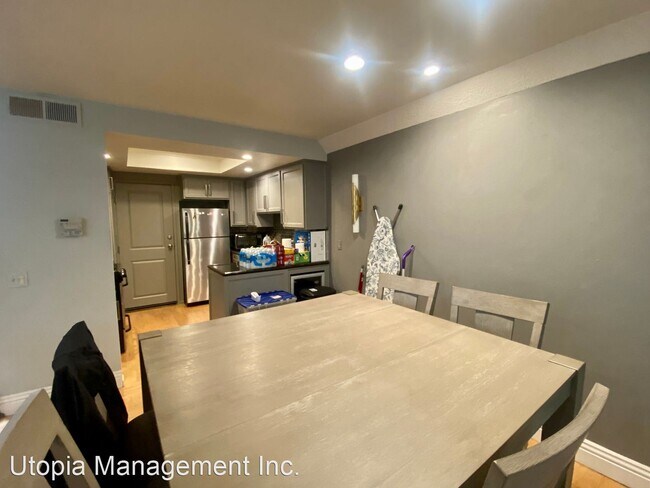 Building Photo - 5291 Colodny Dr