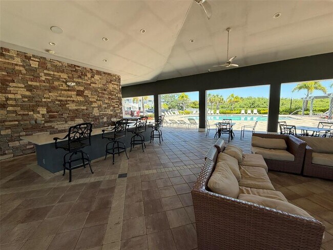 Building Photo - 8860 Milestone Dr