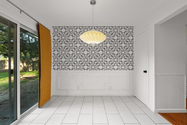 Building Photo - 508 Harway Ct