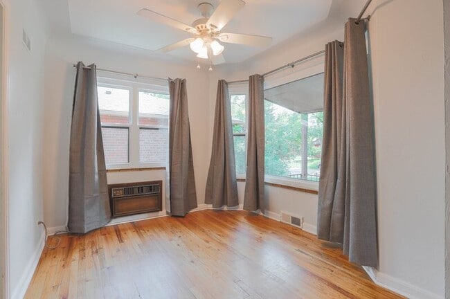 Building Photo - 1254 Dahlia St