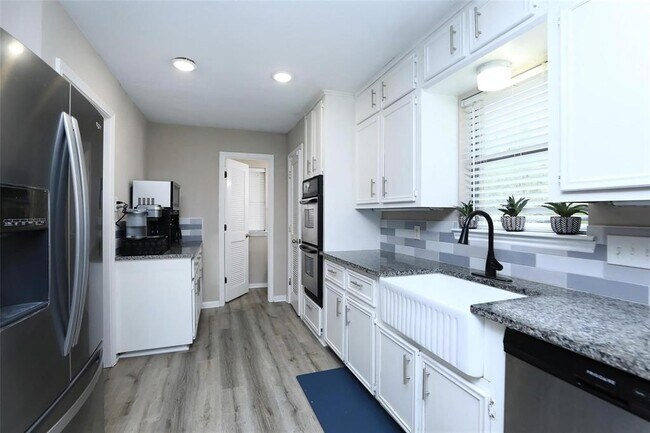 Building Photo - 2710 Timberjack Pl