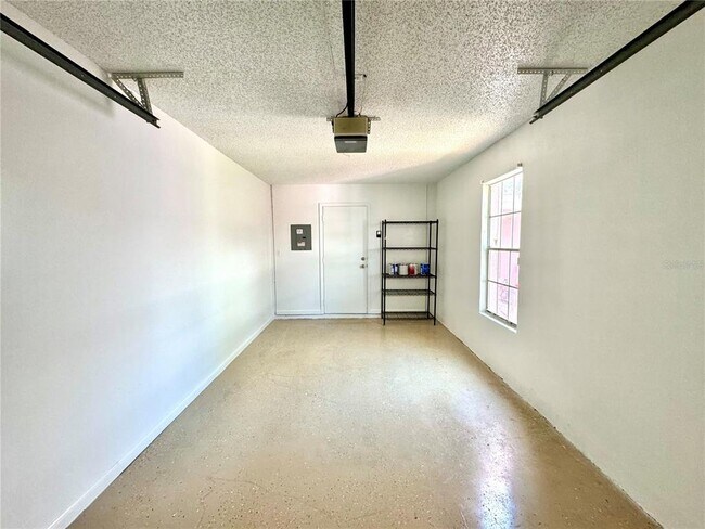 Building Photo - 4943 Walden Cir