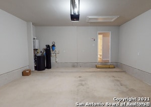 Building Photo - 15050 Gelding Hts