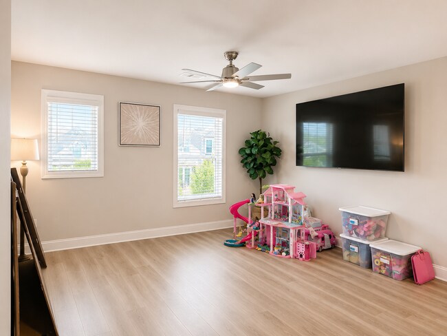 Building Photo - 5 Cottontail Ct