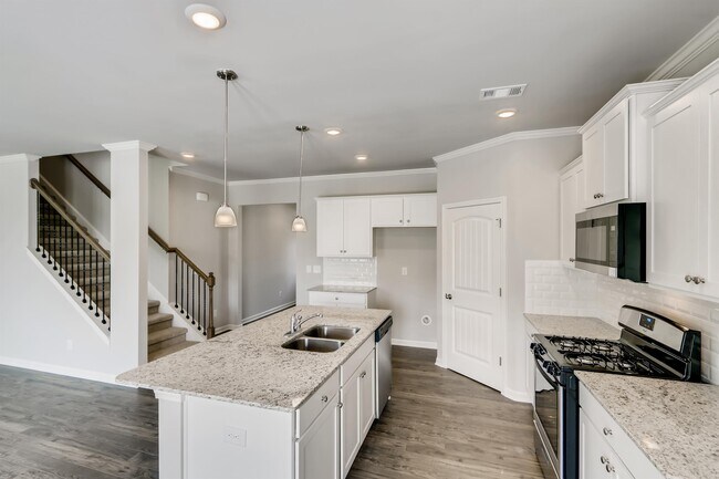 Building Photo - 250 Sweet Bay Ln