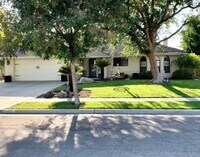 Building Photo - Great home in Lemoore Coming Soon Early No...