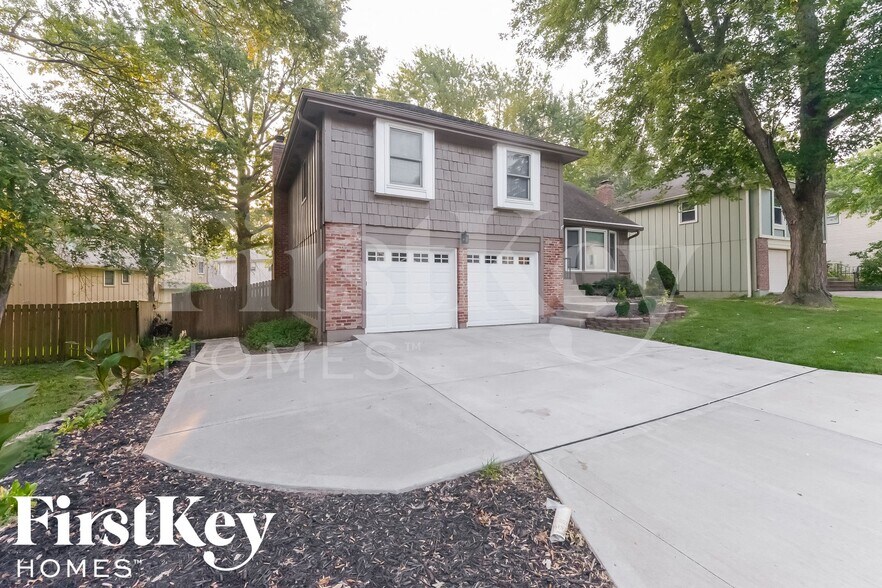 Building Photo - 5817 N Indiana Ave