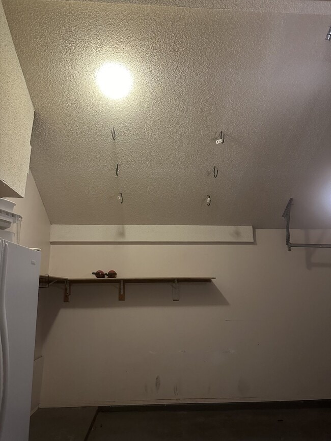 Building Photo - 5615 Burning Tree Dr