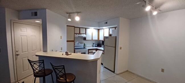 Building Photo - 1401 Village Blvd