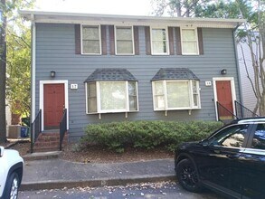 Building Photo - 17 Holly Downs Ct NW