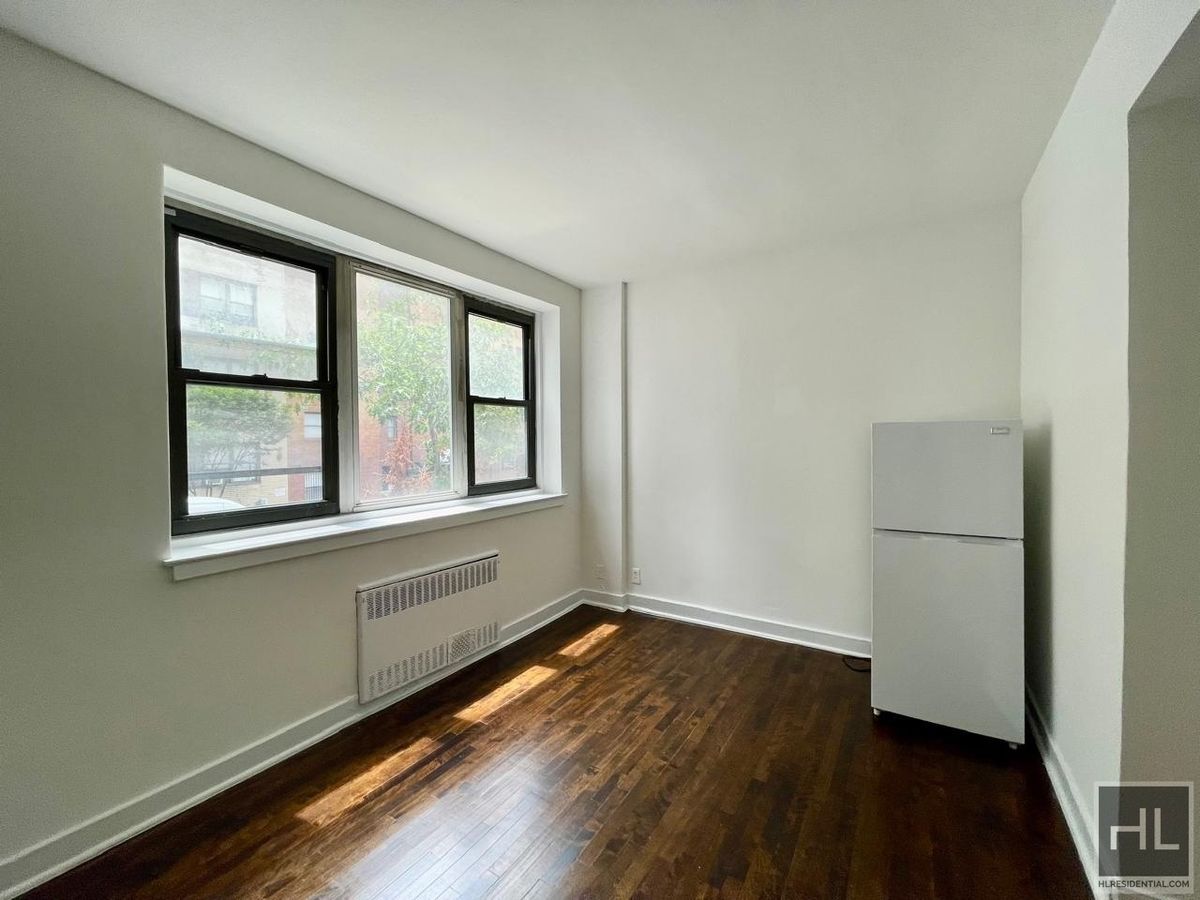 Building Photo - EAST 61 STREET