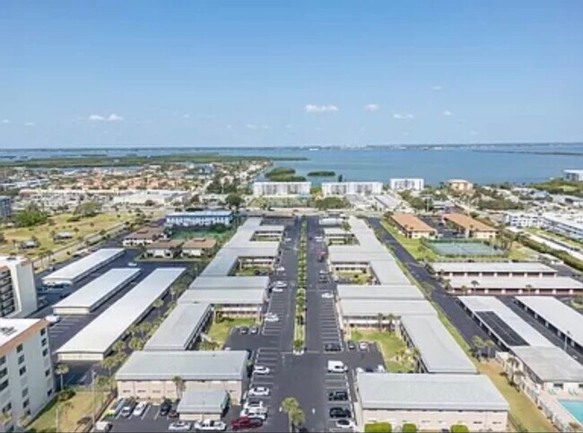 Building Photo - 3165 N Atlantic Ave