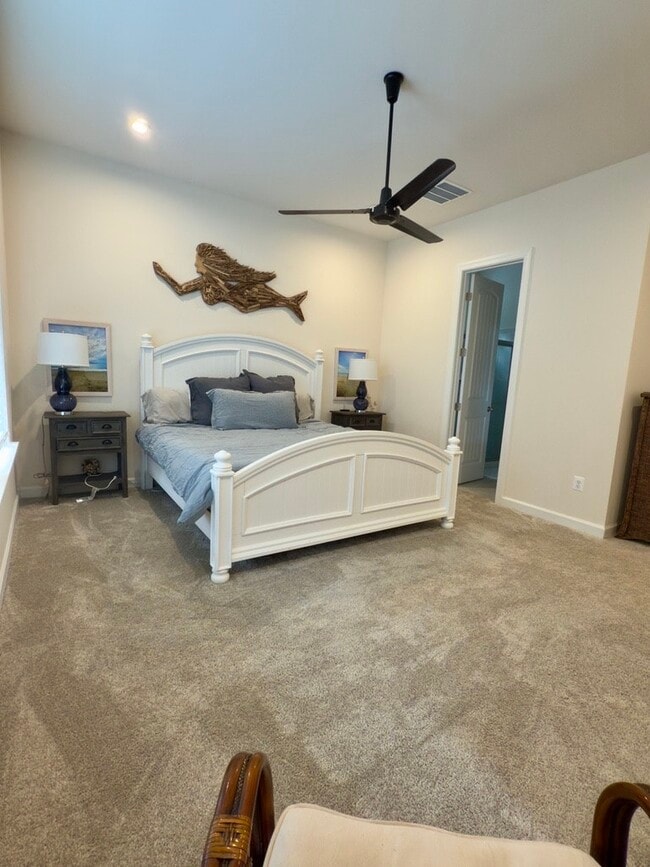 Building Photo - 37 Beach Club Ave