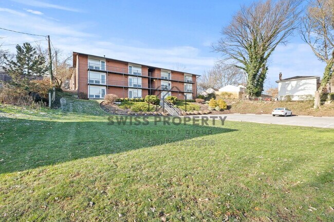 Building Photo - 1155 Edgehill Rd